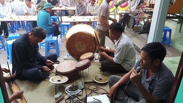 Các truyền thống đánh trống trong đám ma của người Việt - Miền Trung